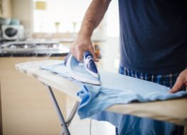 cómo planchar camiseta